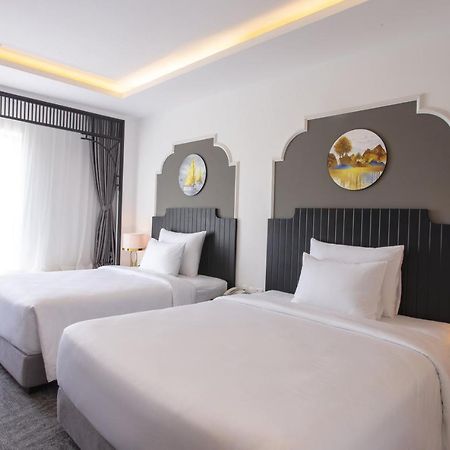 Phu Yen Everyday Hotel Tuy Hoa Exterior photo