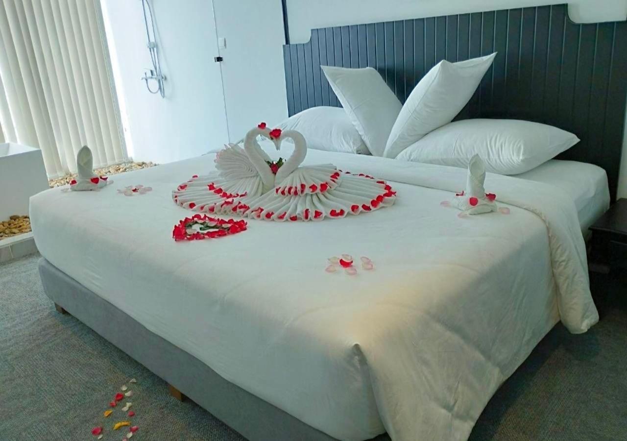 Phu Yen Everyday Hotel Tuy Hoa Exterior photo